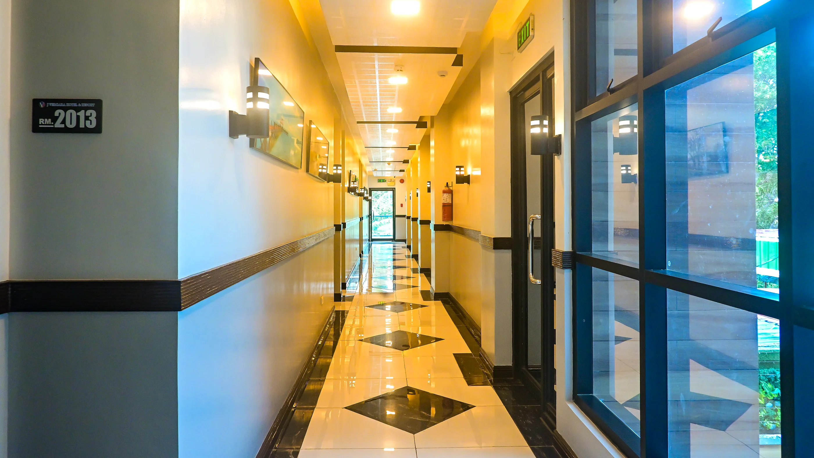 JVergara Resort & Hotel homepage hallway photo